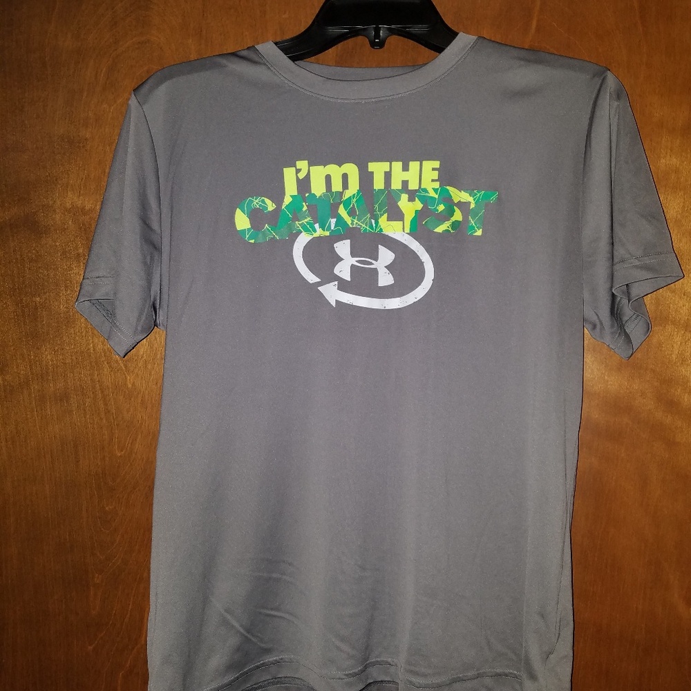Short sleeve shirt